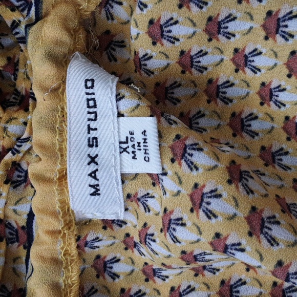 Max Studio Ruffle Trim Top - Picture 5 of 6